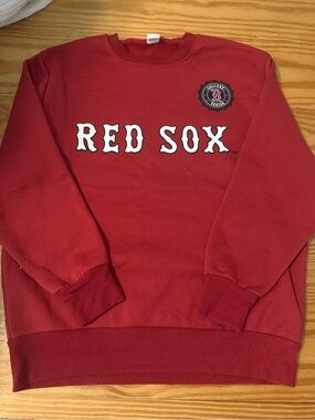 Boston Red Sox Women's Red Crewneck Sweatshirt